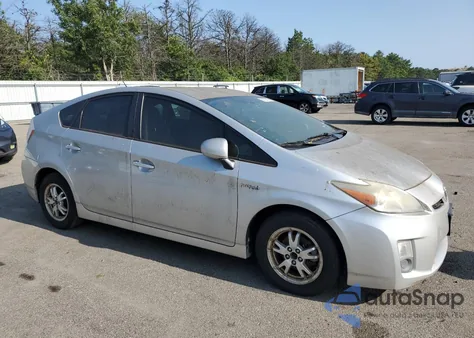 2010 Toyota Prius z USA, uszkodzony, nr VIN JTDKN3DU1A1120071